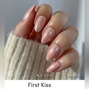 Glamnetic Press-On Nails - First Kiss Sheer Pink Color Short Almond